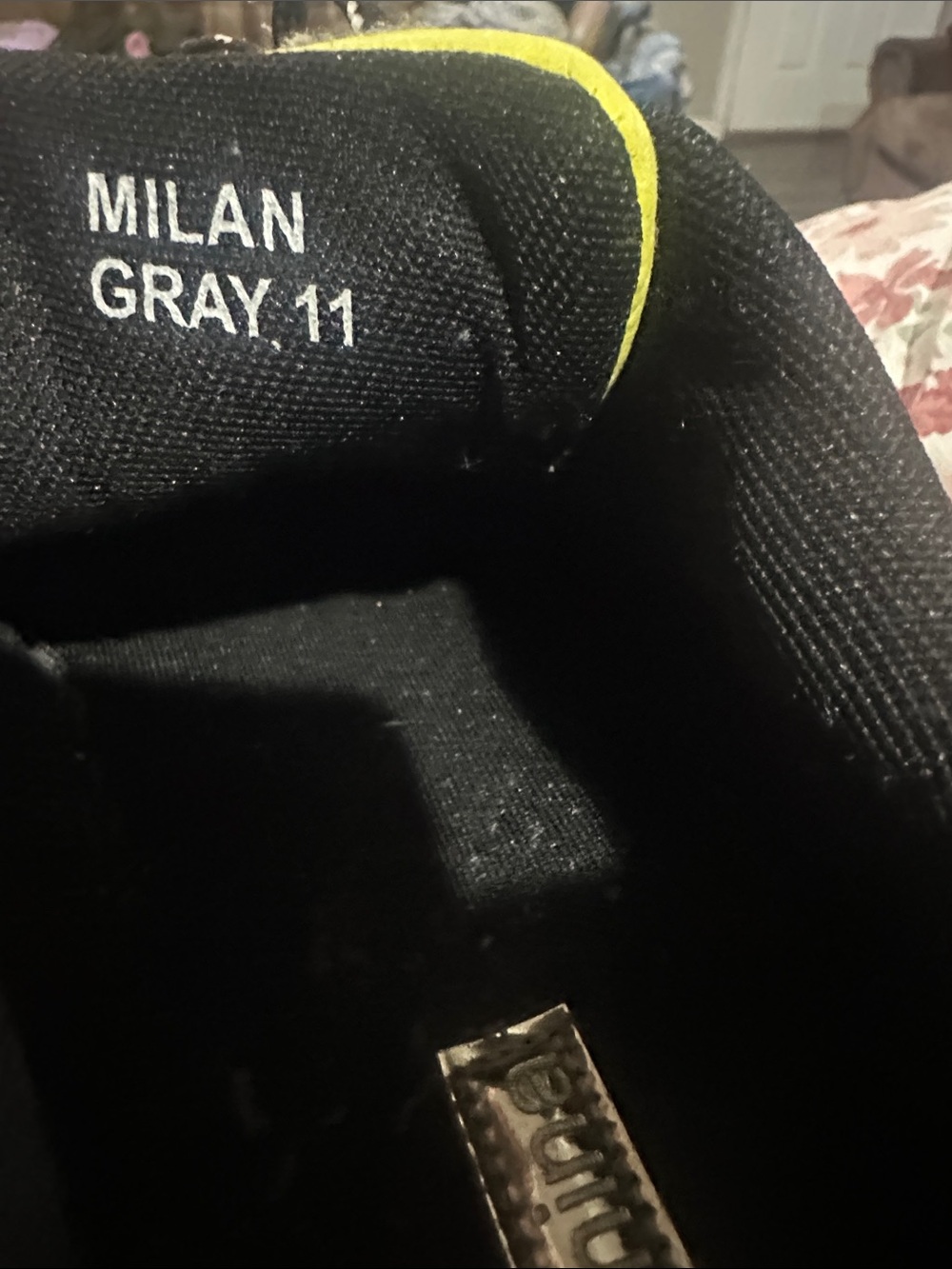 Shoes - Picture 5 of 6